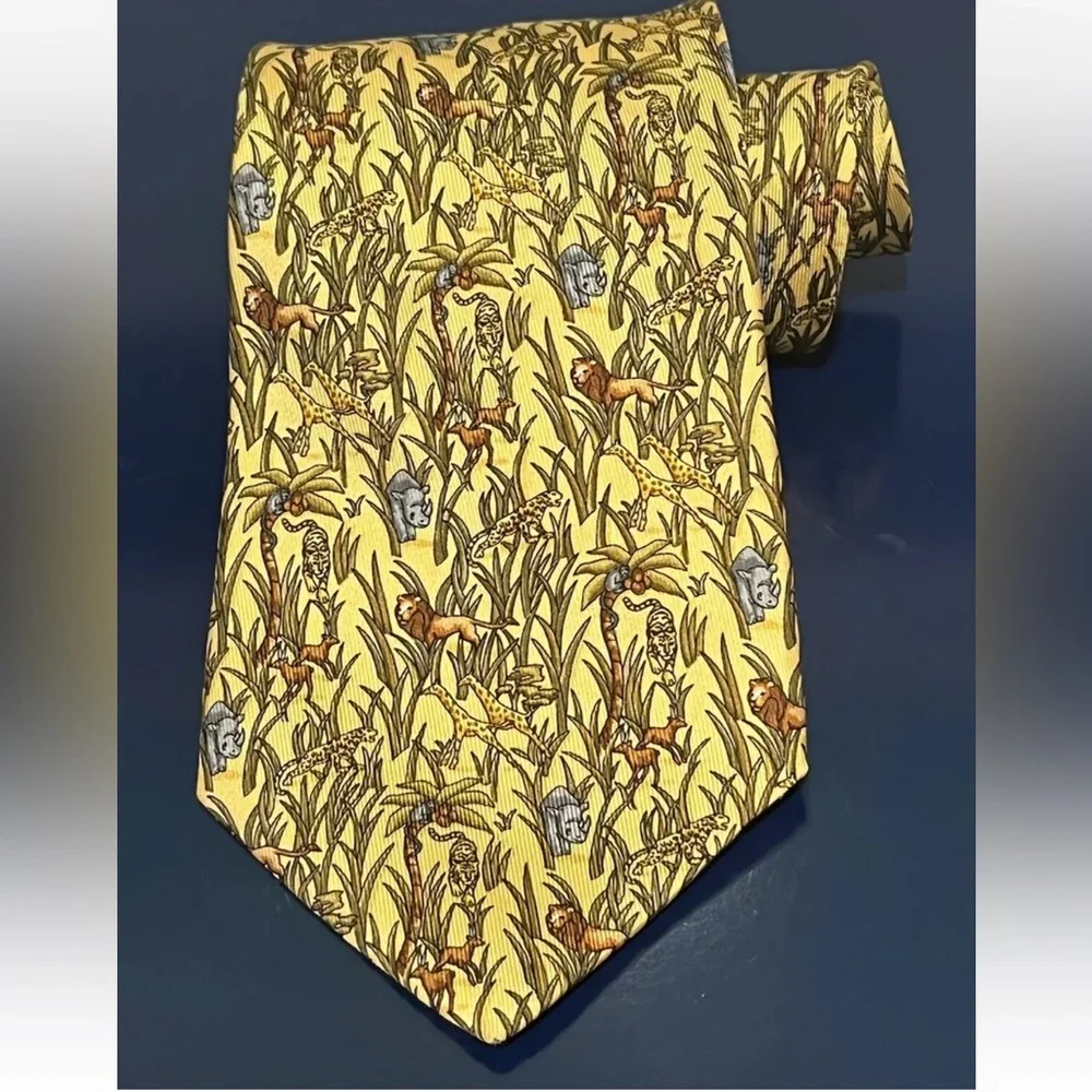 Salvatore Ferragamo Jungle Silk Tie Lion Leopard Giraffe Rhino Deer Mens Italy